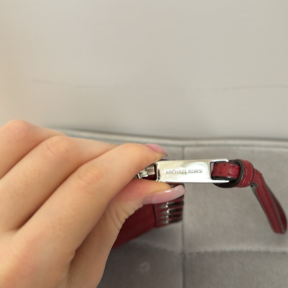 MICHEAL KORS WRISTLET - Picture 6 of 7